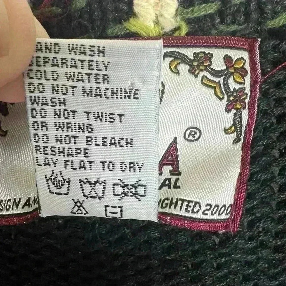 Tiara International Embroidered Button Sweater Vest Floral Rooster Country Large - Picture 7 of 16